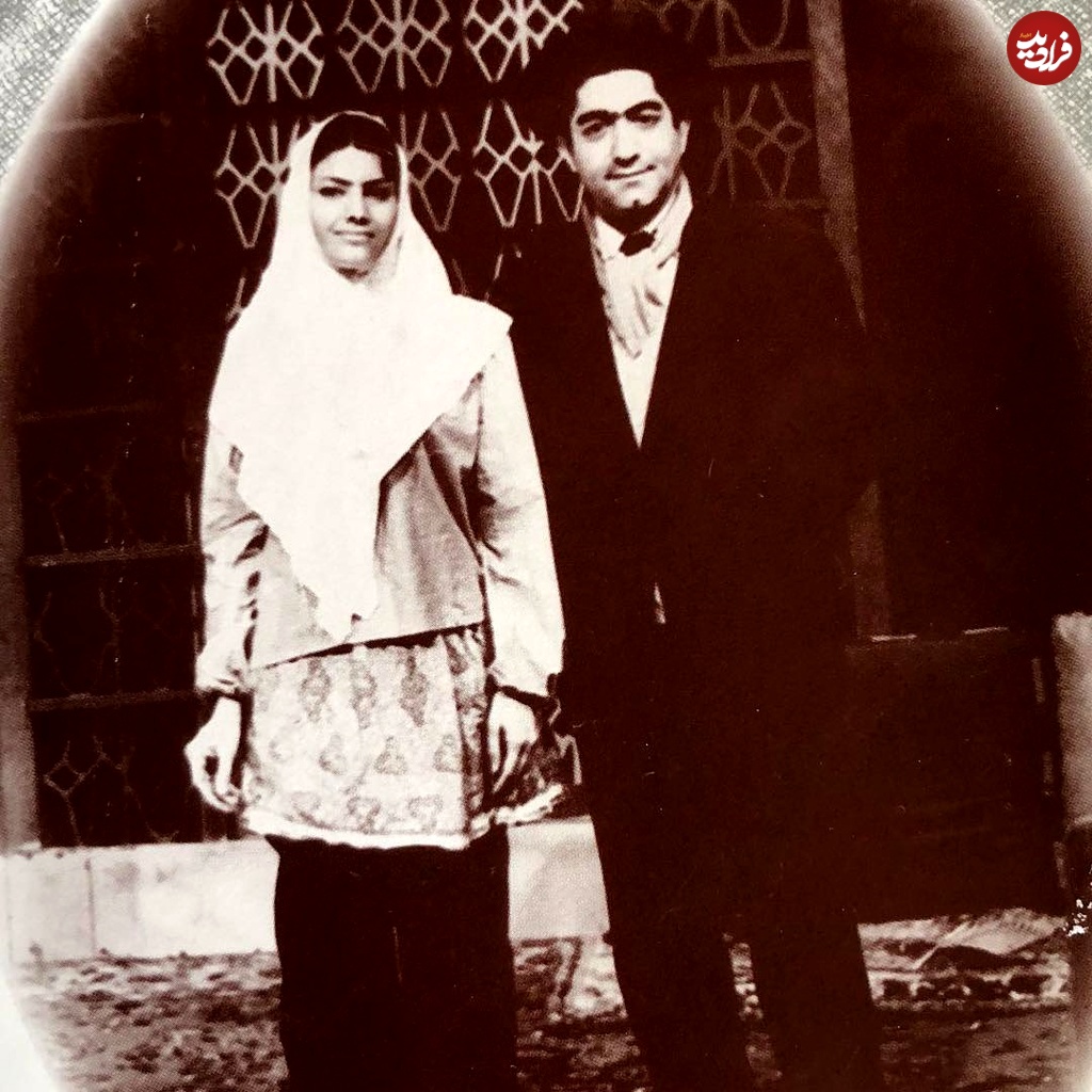 تاریخ«عزت الله انتظامی و فخری خوروش» در پشت صحنه تئاتر دیدار؛ سال 43 تاریخ«عزت الله انتظامی و فخری خوروش» در پشت صحنه تئاتر دیدار؛ سال 43