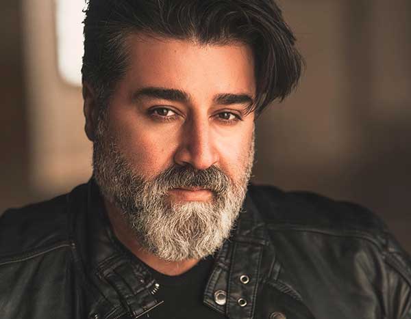 نگاه روز | رونمایی از همسر جوان و جذاب مهدی یغمایی