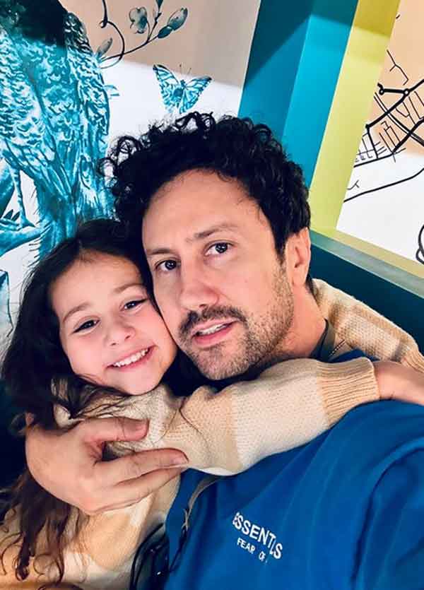 نگاه روز |لحظات ناب پدر دختری از شاهرخ استخری در کنار دخترش/ و دلبری کردن لپک بابا