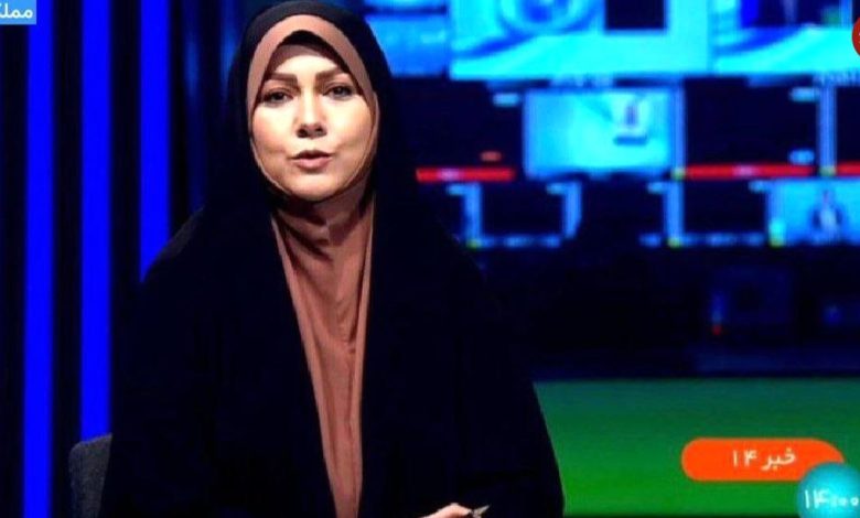 چهره روز | استایل کاملاً متفاوت دو زن گوینده خبر در صداوسیما خبرساز شد (عکس) استایل کاملاً متفاوت دو زن گوینده خبر در صداوسیما خبرساز شد