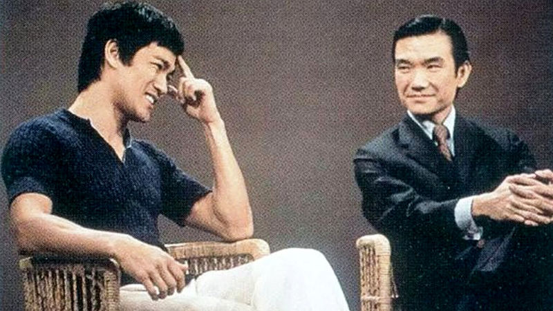 نگاه روز |تصویری از آخرین عکس های بروسلی پیش از فوتش در سن 32 سالگی