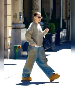 نگاه روز | تغییر چهره و استایل«جنیفر لوپز» در خیابان های نیویورک ! / شلواری که عمرا زنان ایرانی بپوشند اما اونجا مد جنیفریه ! نگاه روز | تغییر چهره و استایل«جنیفر لوپز» در خیابان های نیویورک ! / شلواری که عمرا زنان ایرانی بپوشند اما اونجا مد جنیفریه !