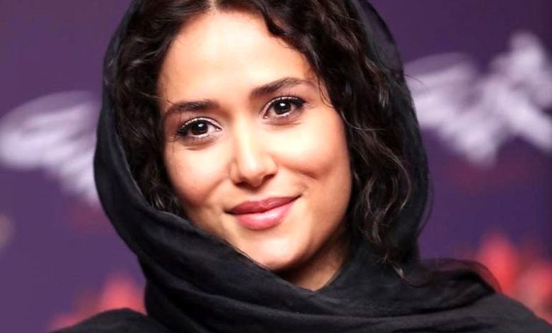 نگاه روز |نگاهی به استایل مدرسه ای پریناز ایزدیار در فیلم سرریز