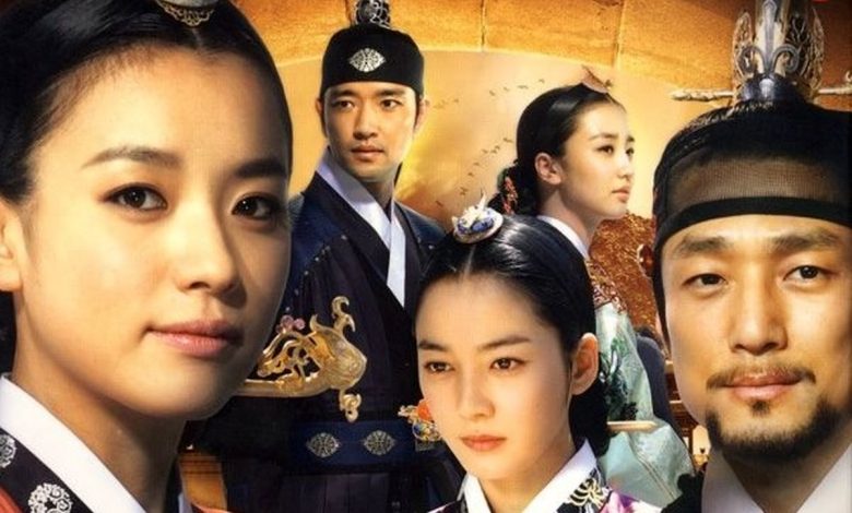 نگاه روز | «دونگیی بزرگ، دونگیی کوچک، امپراتور و بانو جانگ» در پشت صحنه سریال «دونگیی» (عکس) «دونگیی بزرگ، دونگیی کوچک، امپراتور و بانو جانگ» در پشت صحنه سریال «دونگیی»