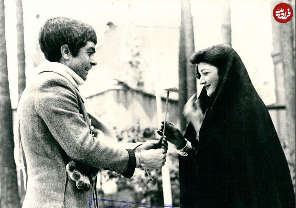 زمان وبگردی ؛ «بهروز وثوقی و شهره آغاشلو» در صحنه‌ای از «سوته دلان»