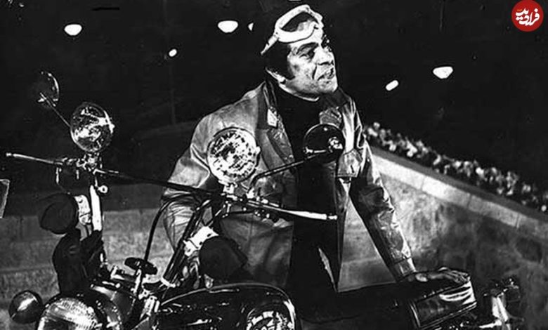 تاریخ وبگردی | «پروین ملکوتی و بهروز وثوقی» در صحنه فیلم «رضا موتوری»؛ سال 49 (عکس) «پروین ملکوتی و بهروز وثوقی» در صحنه فیلم «رضا موتوری»؛ سال 49