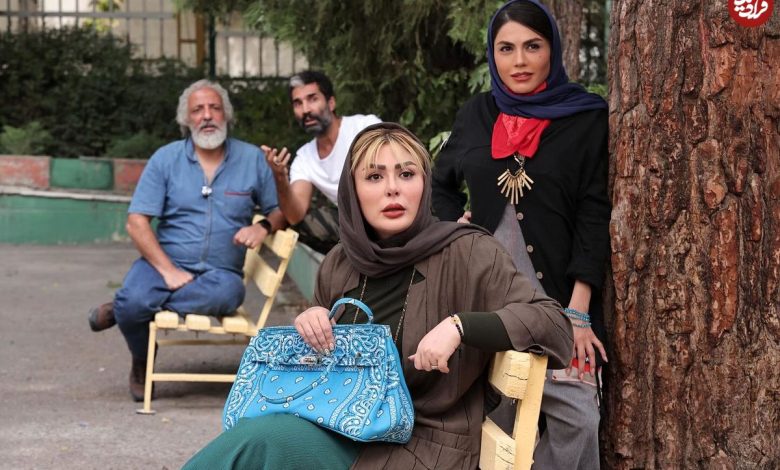 تاریخ وبگردی | «امیر جعفری، آزاده، ساعد، نیوشا و هادی کاظمی» در پشت صحنه فیلم پول و پارتی؛ سال 1402 (عکس) «امیر جعفری، آزاده، ساعد، نیوشا و هادی کاظمی» در پشت صحنه فیلم پول و پارتی؛ سال 1402