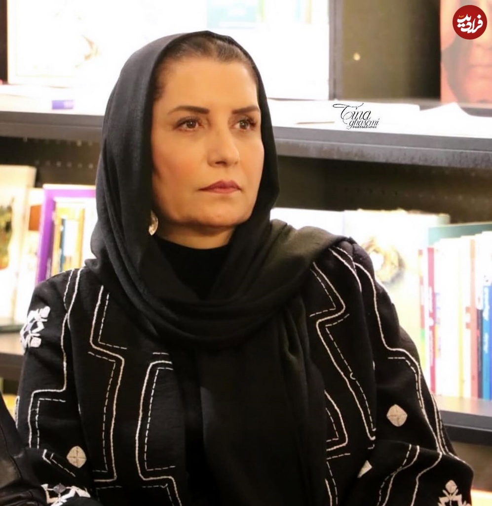 faribakousari_1736099511_3538981665700422948_2290290370 faribakousari_1736099511_3538981665700422948_2290290370