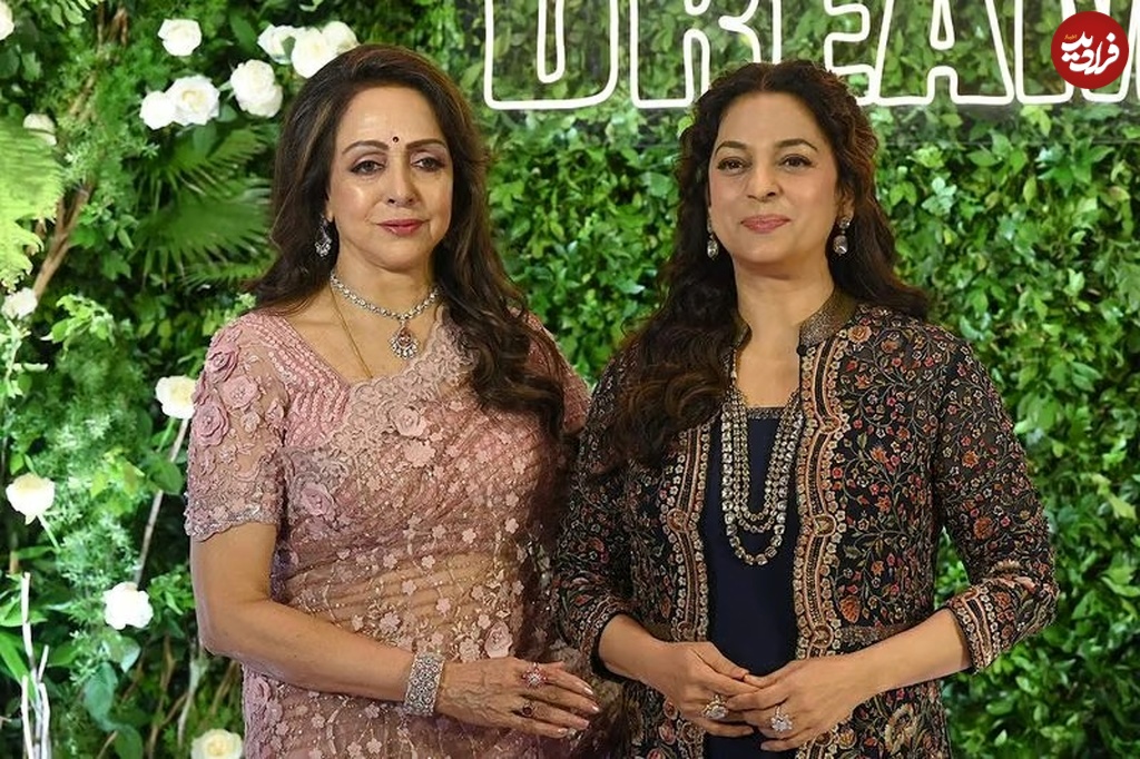 gulfnews_2024-11-18_v1w6o6l1_Bollywood_actress_Hema_Malini__flanked_by_Bollywood_actress_Juhi_Chawla__R___celebrates_her_75th_bir_11zon