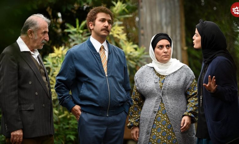 قاب امروز | «قربان و سوجان» در پشت صحنه فیلمبرداری سریال سوجان؛ سال 1402 (عکس) «قربان و سوجان» در پشت صحنه فیلمبرداری سریال سوجان؛ سال 1402