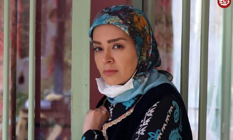 تاریخ وبگردی | «شیرین» در پشت صحنه سریال نون خ؛ سال 99 (عکس) سفر در زمان؛ «شیرین» در پشت صحنه سریال نون خ؛ سال 99