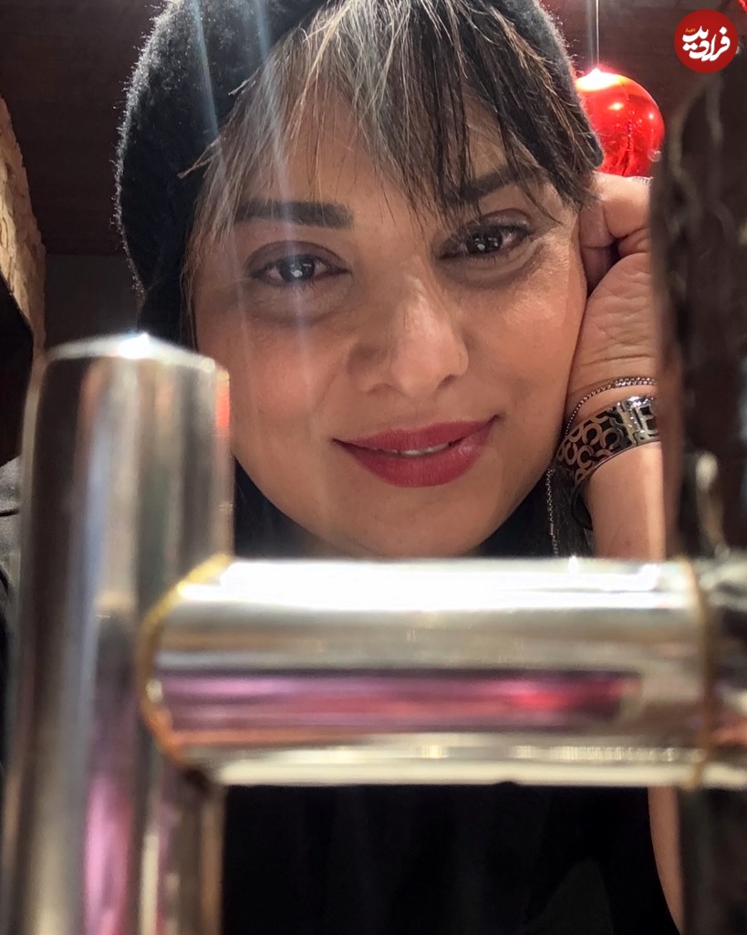 roshanakajamian_1735421586_3533294813145768766_2244844983 roshanakajamian_1735421586_3533294813145768766_2244844983