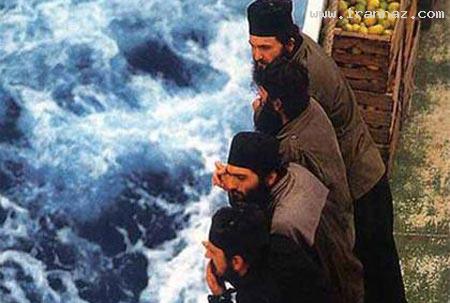 جزیره عجیبی که ورود زنان به آن ممنوع است! +تصاویر جزیره عجیبی که ورود زنان به آن ممنوع است! +تصاویر