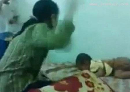 جنجال بر سر کلیپ کتک زدن دختری 10 ماهه جنجال بر سر کلیپ کتک زدن دختری 10 ماهه