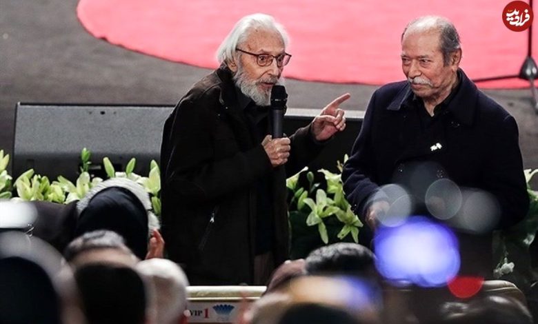 زمان وبگردی ؛ «مشایخی، کشاورز و نصیریان» در پشت صحنه یک نمایش؛ سال 41 (عکس) سفر در زمان؛ «مشایخی، کشاورز و نصیریان» در پشت صحنه یک نمایش؛ سال 41