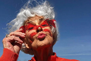 نگاه روز | زن مدل 95 ساله؛ شیک ترین مادربزرگ دنیا نگاه روز | زن مدل 95 ساله؛ شیک ترین مادربزرگ دنیا