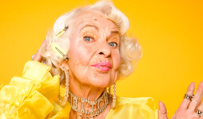 171568040327996-irannaz-com 28 سال در یک کارخانه کار کرد تا خانواده اش را تامین کند