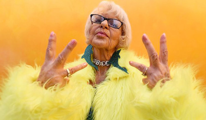 171568040716977-irannaz-com مردم او را به خاطر مُد و به خاطر نگرشش دوست دارند