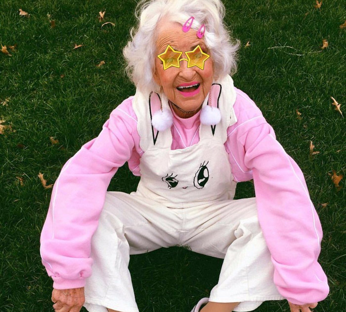 171568041283537-irannaz-com کسی که واقعا سبک خودش را دارد دوست دارم