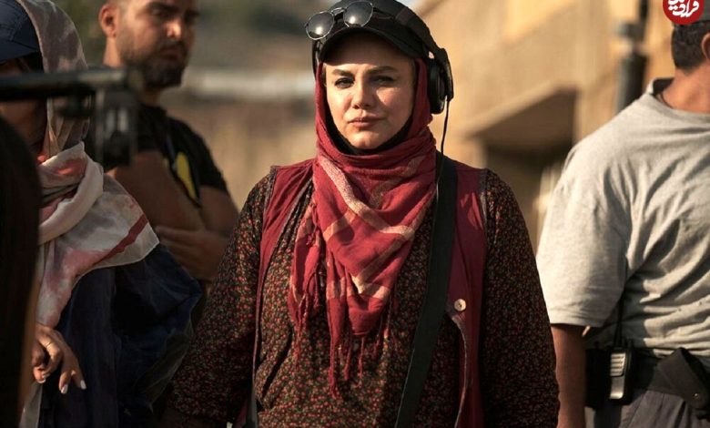 چهره ها در زمان ؛ استایل سنتی نرگس آبیار در یک گالری (عکس) استایل سنتی نرگس آبیار در یک گالری