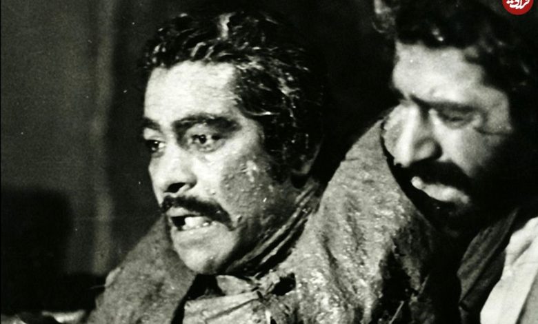 تاریخ وبگردی |«بهروز وثوقی» در پشت صحنۀ «خاک»؛ سال 1352 (عکس) سفر در زمان؛ «بهروز وثوقی» در پشت صحنۀ «خاک»؛ سال 1352