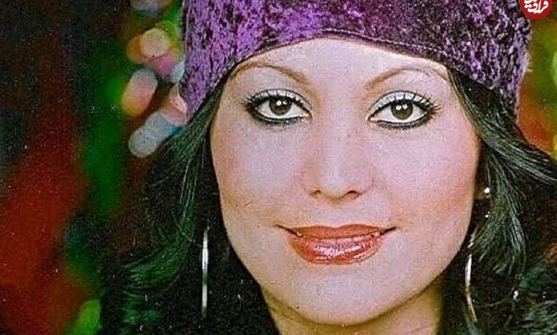 تاریخ وبگردی | مراسم عروسی «سیمین غفاری با گیو، دیپلمات بلژیکی»؛ سال 59 (عکس) سفر در زمان؛ مراسم عروسی «سیمین غفاری با گیو، دیپلمات بلژیکی»؛ سال 59