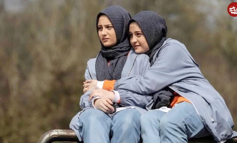 چهره ها در زمان; «سارا و نیکا سریال پایتخت در کنار پسر امیر جعفری»؛ سال 91 (عکس) سفر در زمان؛ «سارا و نیکا سریال پایتخت در کنار پسر امیر جعفری»؛ سال 91