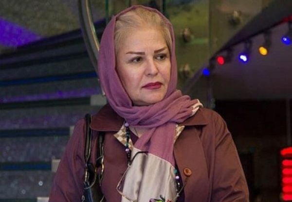 قاب تاریخ روز ؛ تفاوت چهره قدیم و جدید مادر دختری اکرم محمدی و دخترش قاب تاریخ روز ؛ تفاوت چهره قدیم و جدید مادر دختری اکرم محمدی و دخترش