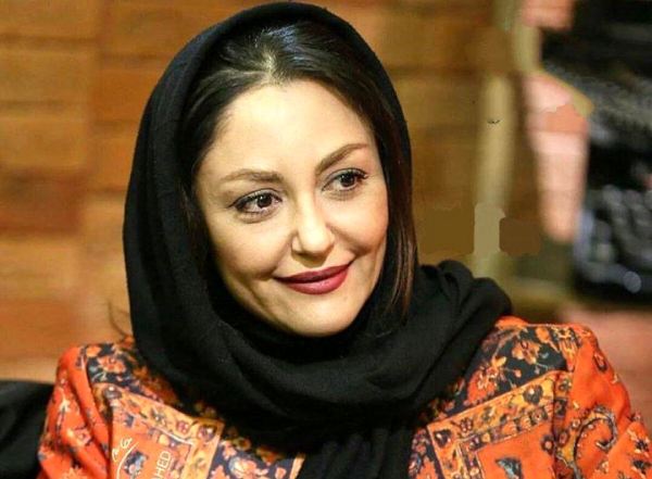 تاریخ و زمانوبگردی؛شقایق فراهانی مهربان بانو گلیدخت به همراه مادر و پسرش تاریخ و زمانوبگردی؛شقایق فراهانی مهربان بانو گلیدخت به همراه مادر و پسرش