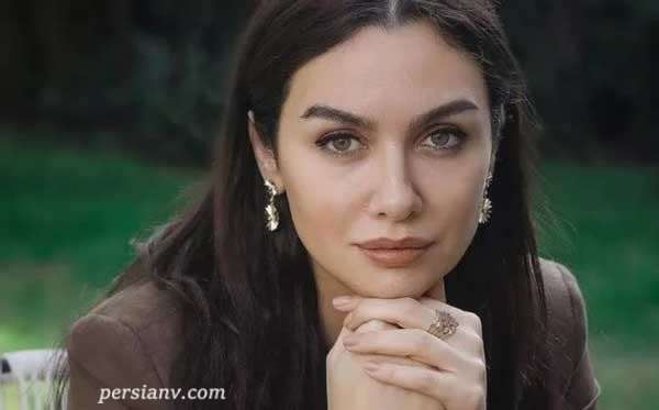 همزاد ساره بیات