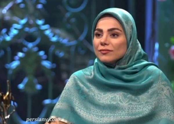 ساعت وبگردی |استایل جذاب محیا اسناوندی و فرزندش در اکران فیلم “صیاد” / دختر خانم مجری چقد زیبا و بامزه اس ساعت وبگردی |استایل جذاب محیا اسناوندی و فرزندش در اکران فیلم “صیاد” / دختر خانم مجری چقد زیبا و بامزه اس