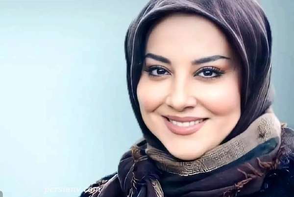 تاریخ و زمان وبگردی؛ رونمایی از تراس خانه لوکس و باصفای آشا محرابی ؛ گلدان های طبیعی با حال و هوای بهاری تاریخ و زمان وبگردی؛ رونمایی از تراس خانه لوکس و باصفای آشا محرابی ؛ گلدان های طبیعی با حال و هوای بهاری