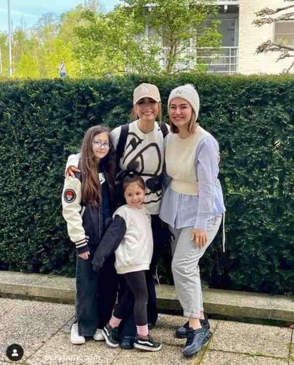 خانواده استخری