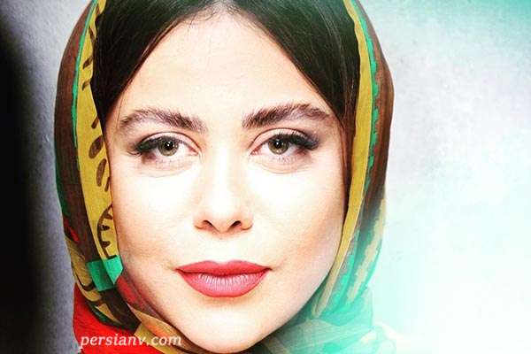 نگاه روز | رونمایی از استایل جدید الهام اخوان؛ گوهر سریال “باخانمان” / روسری زیبای بازیگر معروف با طرح شکوفه های بهاری نگاه روز | رونمایی از استایل جدید الهام اخوان؛ گوهر سریال “باخانمان” / روسری زیبای بازیگر معروف با طرح شکوفه های بهاری