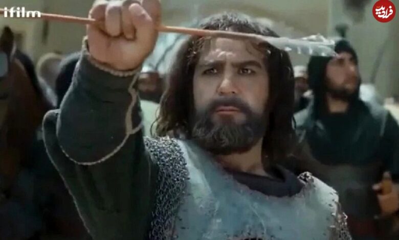 (عکس) سفر در زمان؛ «ابراهیم اشتر» سریال مختار در یک سفر خارجی؛ سال 1399 عکس؛ سفر در زمان؛ «ابراهیم اشتر» سریال مختار در یک سفر خارجی؛ سال 1399