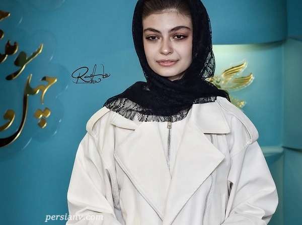 چهره ها در زمان؛ عکس ویژه از ستایش دهقان؛ فروغ در سریال شکارگاه و حیوان خانگی بانمکش / پشتصحنه روزهای پرانرژی یک بازیگر موفق چهره ها در زمان؛ عکس ویژه از ستایش دهقان؛ فروغ در سریال شکارگاه و حیوان خانگی بانمکش / پشتصحنه روزهای پرانرژی یک بازیگر موفق