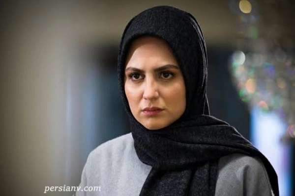 زمان وبگردی | دور دور نیلوفر کوخانی؛ صحرا خالدی سریال “آلا” با خودروی لاکچری اش در خیابان های تهران / رونمایی از چهره زیبا و جذاب خانم بازیگر زمان وبگردی | دور دور نیلوفر کوخانی؛ صحرا خالدی سریال “آلا” با خودروی لاکچری اش در خیابان های تهران / رونمایی از چهره زیبا و جذاب خانم بازیگر