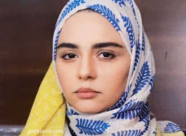 تاریخ و زمان وبگردی؛رونمایی از دکوراسیون شیک و خاص خانه مینو آذرمگین؛ زهره سریال “احضار” / تزئینات منزل خانم بازیگر با آباژورهای ایستاده تاریخ و زمان وبگردی؛رونمایی از دکوراسیون شیک و خاص خانه مینو آذرمگین؛ زهره سریال “احضار” / تزئینات منزل خانم بازیگر با آباژورهای ایستاده