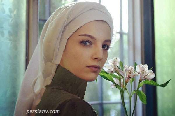 تاریخ و زمان وبگردی؛ نقاشی عاشقانه مهسا حجازی الهام گرفته از عشق شیرین به امیر: امسال با هم پرواز می کنیم تاریخ و زمان وبگردی؛ نقاشی عاشقانه مهسا حجازی الهام گرفته از عشق شیرین به امیر: امسال با هم پرواز می کنیم