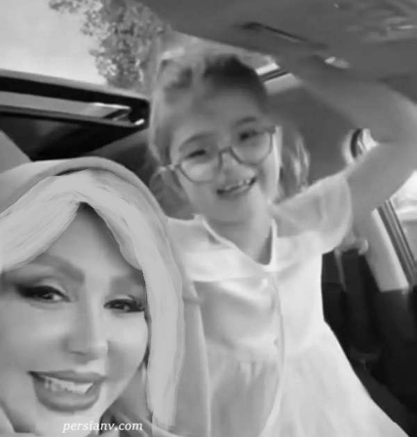 نیوشا ضیغمی و فرزندش