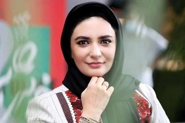 تاریخ و زمان وبگردی؛ رونمایی از تغییر چهره باورنکردنی لیندا کیانی؛ منیره سریال “وضعیت سفید” بعد از ۱۴ سال تاریخ و زمان وبگردی؛ رونمایی از تغییر چهره باورنکردنی لیندا کیانی؛ منیره سریال “وضعیت سفید” بعد از ۱۴ سال