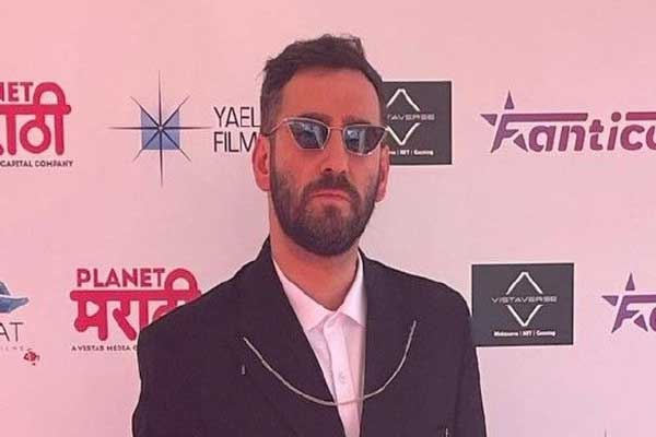 چهره ها در زمان؛ استایل های عجیب نیما شعبان‌نژاد / پیراهن طرح دار هوشمند بازیگر هیولا در خودروی شخصی اش