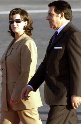 زنی که یک شبه یک و نیم تن طلا را دزدید+عکس