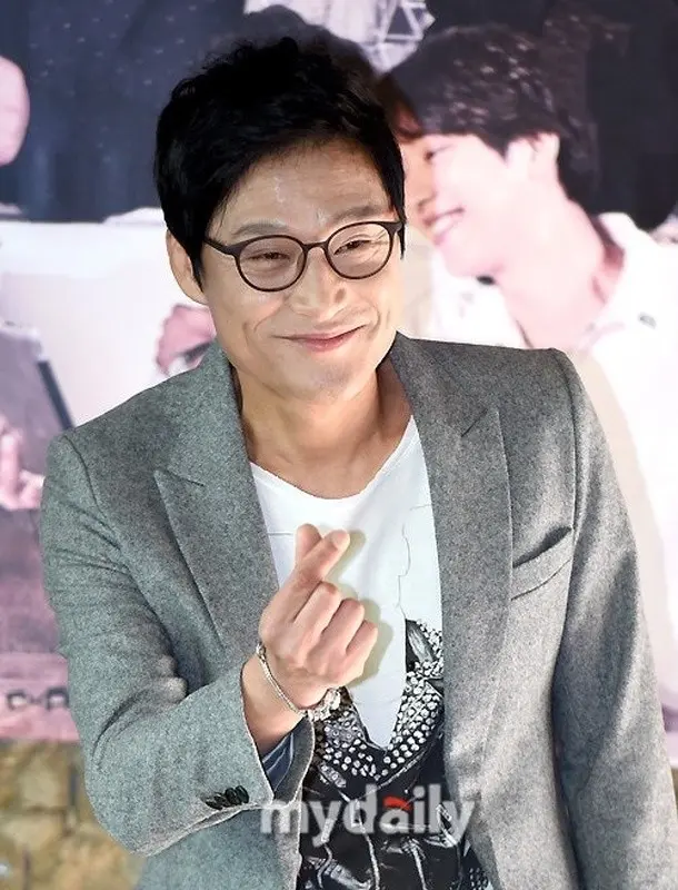 🔥تاریخ وبگردی | بازیگر نقش ساگا در سریال امپراتور بادها در 55 سالگی 🔥تاریخ وبگردی | بازیگر نقش ساگا در سریال امپراتور بادها در 55 سالگی