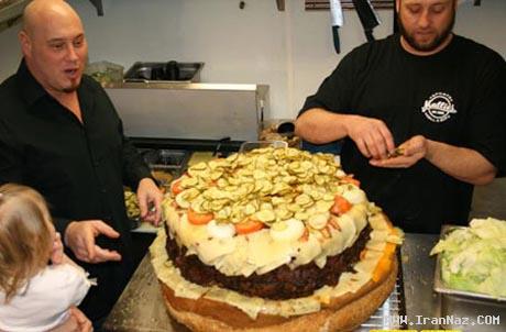 فروش بزرگترین همبرگر جهان با 153 کیلو وزن +عکس فروش بزرگترین همبرگر جهان با 153 کیلو وزن +عکس