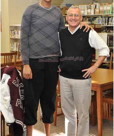 تاریخ و زمان وبگردی؛ دختری که قد و هیکلش باعث تعجب همه شده