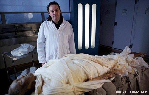 مردی که به روش فراعنه مصری مومیایی شد +عکس مردی که به روش فراعنه مصری مومیایی شد +عکس