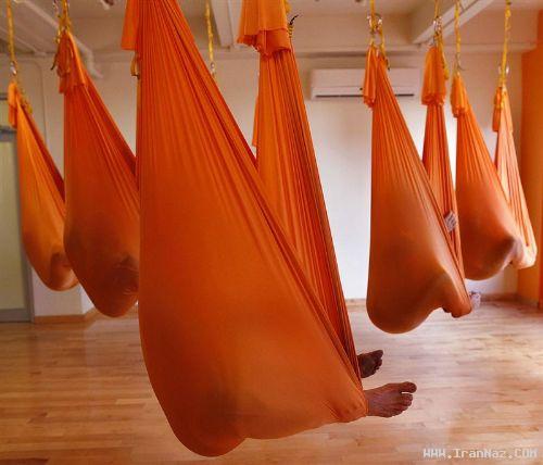 ورزش بسیار عجیب برای مقابله با جاذبه زمین +عکس