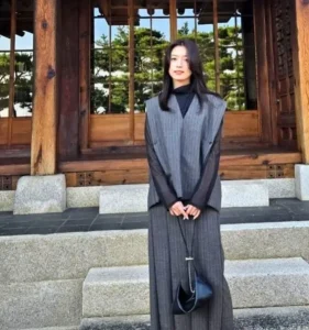 نگاه روز |عکس از استایل و چهره «دونگ‌یی» در 38 سالگی