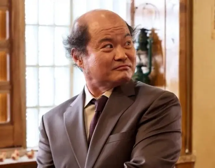 🔥تاریخ وبگردی | چهره «ارباب ماهوانگ» امپراتور بادها بعد از 17 سال در 55 سالگی 🔥تاریخ وبگردی | چهره «ارباب ماهوانگ» امپراتور بادها بعد از 17 سال در 55 سالگی